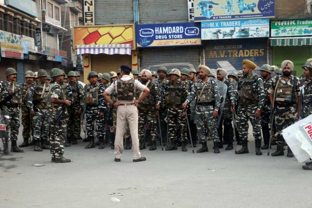 काश्मीर पोलिसांचे मोठे यश…’जैश’ चे कंबरडे मोडले.