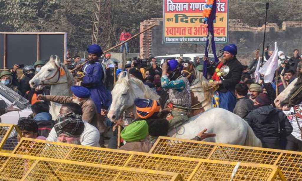 पोलिसांच्या कारवाईला सुरूवात