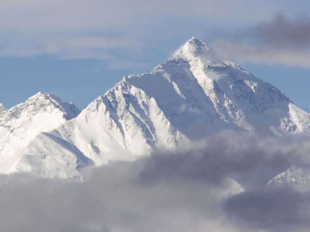 कोविड जगातील सर्वोच्च शिखरापर्यंत