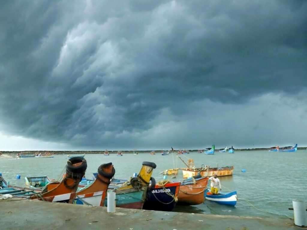 तौक्ते वादळ सौराष्ट्रकडे