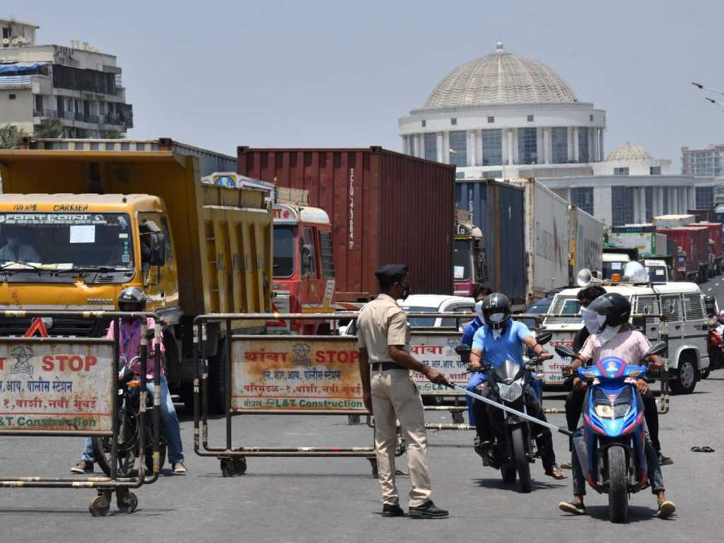 निर्बंधांमुळे महाराष्ट्रातील जनता पुन्हा होरपळणार