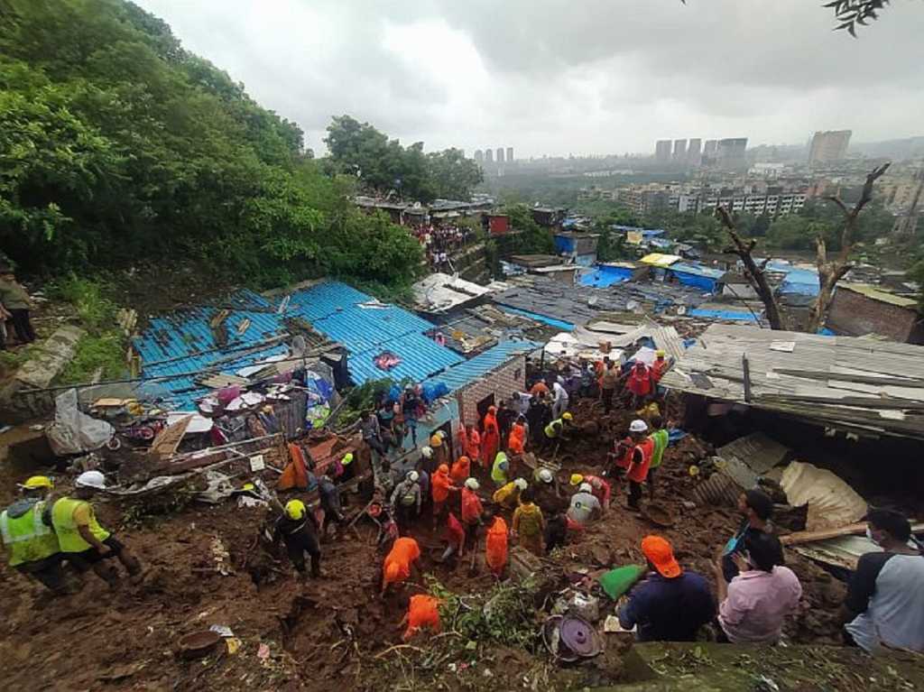 दरडींच्या सान्निध्यात राहणाऱ्यांचे पुनर्वसन कधी?