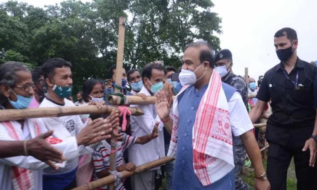 आसाम सरकारने मुक्त केली मंदिरांची जमीन