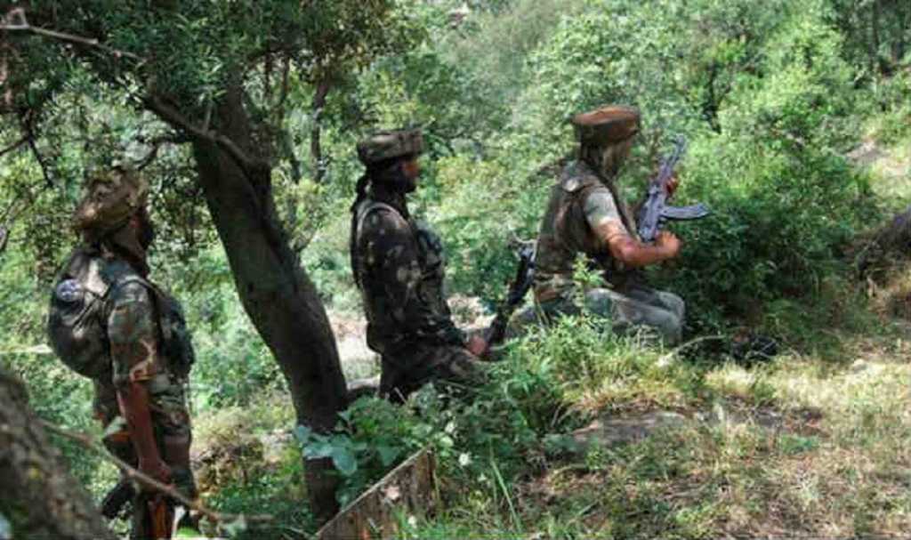 जम्मू-काश्मीरमधील अखनूरमध्ये पुन्हा एकदा लष्कराच्या वाहनावर गोळीबार