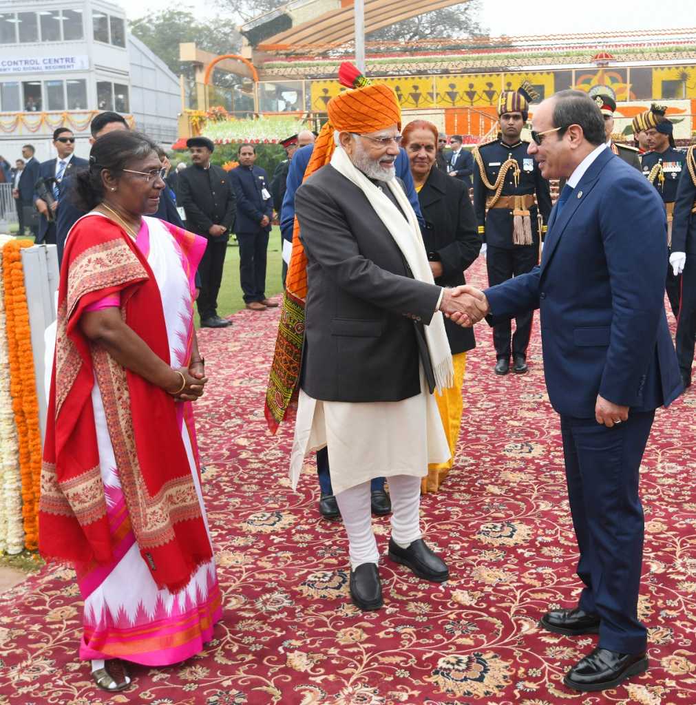 ७४ व्या प्रजासत्ताक दिनानिमित्त पंतप्रधान नरेंद्र मोदींचा खास पेहराव