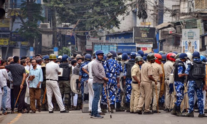 साताऱ्यात आक्षेपार्ह पोस्टवरून राडा; जाळपोळ, दगडफेकीच्या घटना