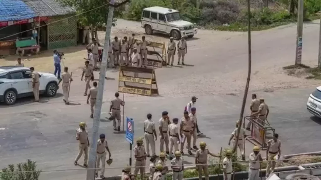 नूंहमधील हिंसाचार टळला; अल्पवयीनांनी केली होती दगडफेक