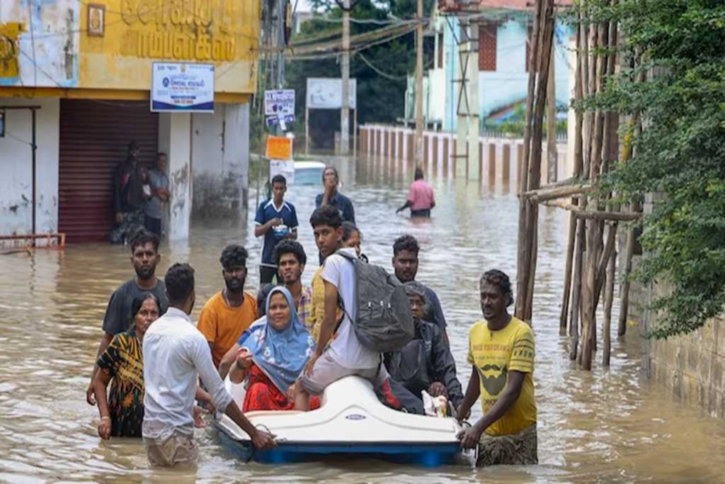 तामिळनाडूत पावसाचा तडाखा, १० जणांचा मृत्यू!