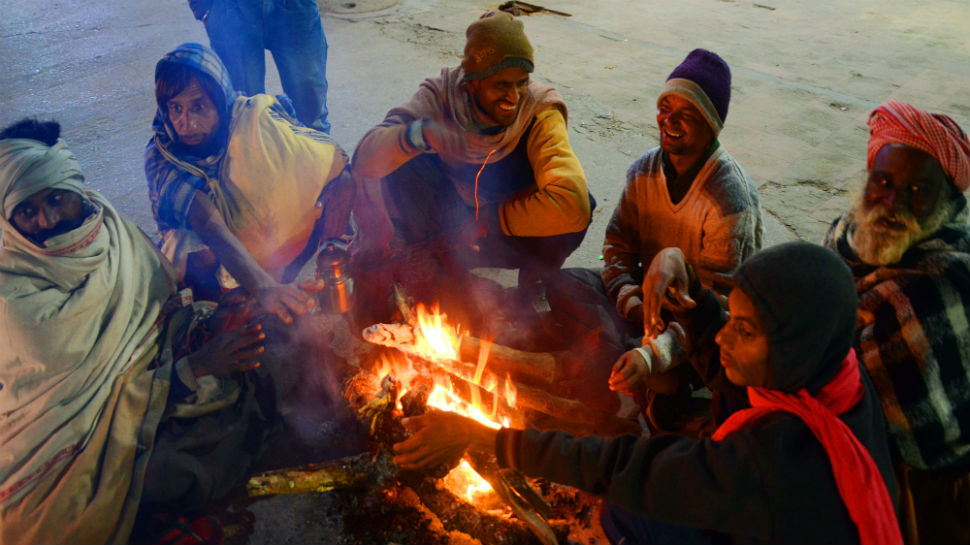 उत्तर भारतातील नागरीक गारठले; दोन ते तीन अंशांनी तापमान घसरले