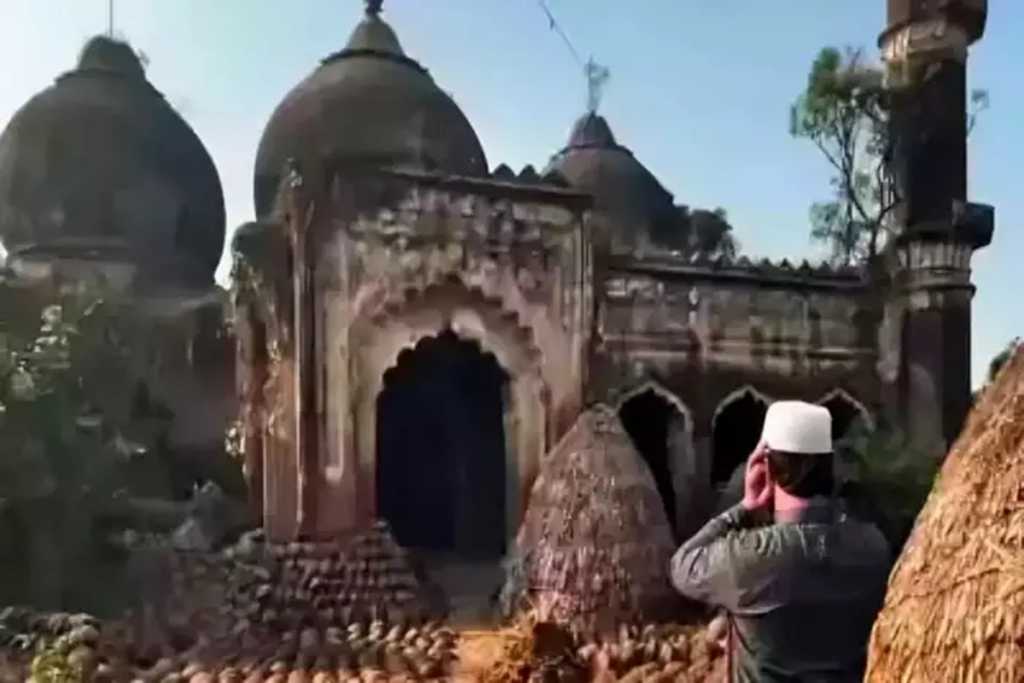 उत्तर प्रदेशातील २५० वर्षे जुन्या मशिदीमध्ये ‘अजान’ देणार्‍या व्यक्तीला अटक!