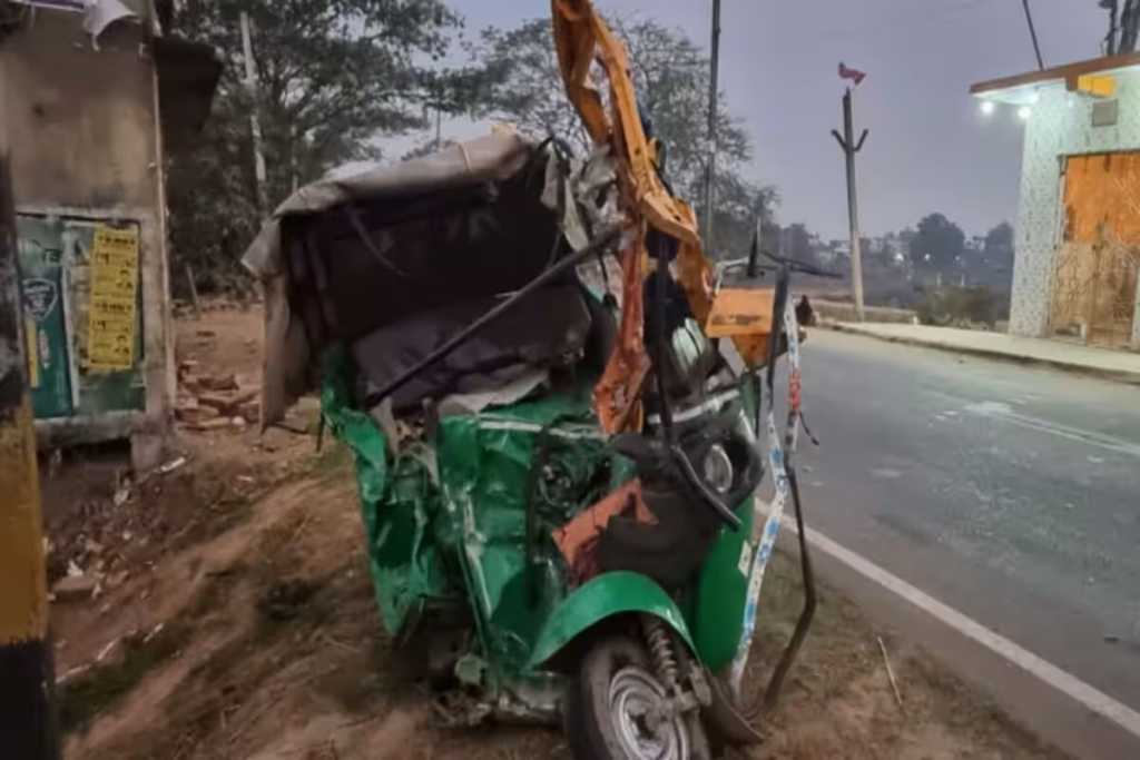 बिहारमध्ये १५ जणांना नेणाऱ्या रिक्षाला अपघात; ९ ठार!