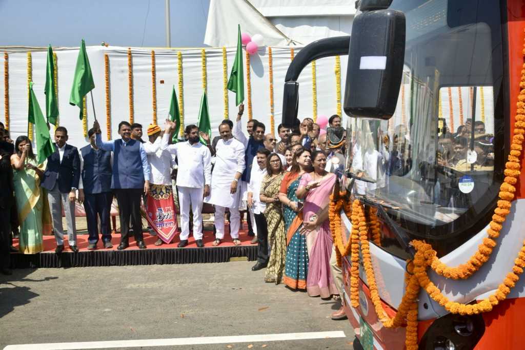 कोस्टल रोड मुंबईकरांच्या सेवेत; रस्त्याला छत्रपती संभाजी महाराजांचे नाव