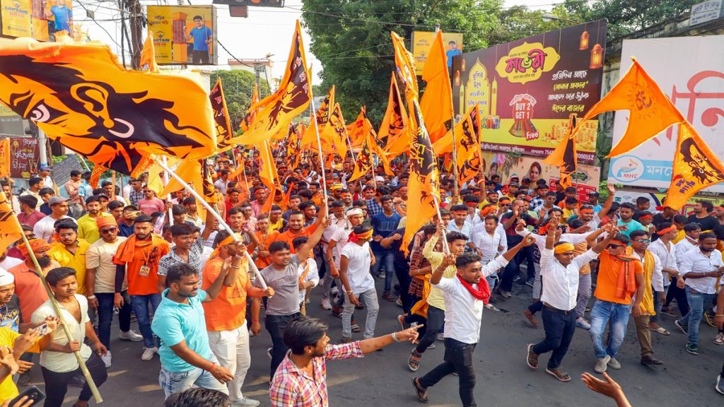 बंगालच्या मुर्शिदाबादमध्ये रामनवमीच्या मिरवणुकीत हाणामारी; अनेक जखमी