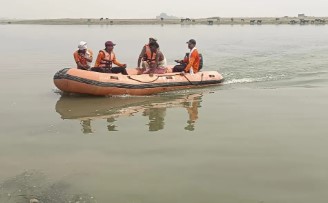 बुडालेल्या मुलांचा शोध घेताना एसडीआरएफचे जवान बुडाले, तिघांचा मृत्यू