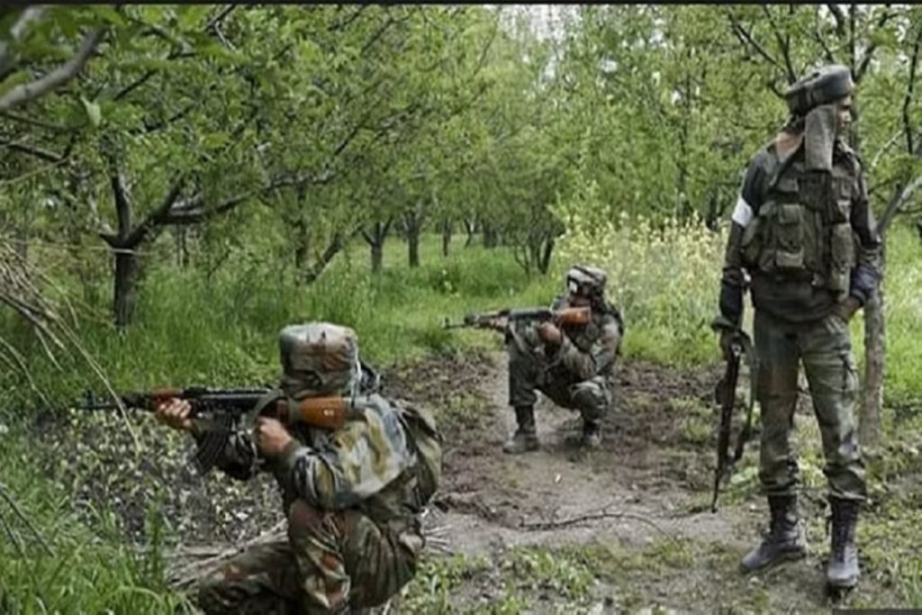 छत्तीसगडच्या नारायणपूरमध्ये सुरक्षा दलाने ८ नक्षलवादी टिपले, एक जवान हुतात्मा!