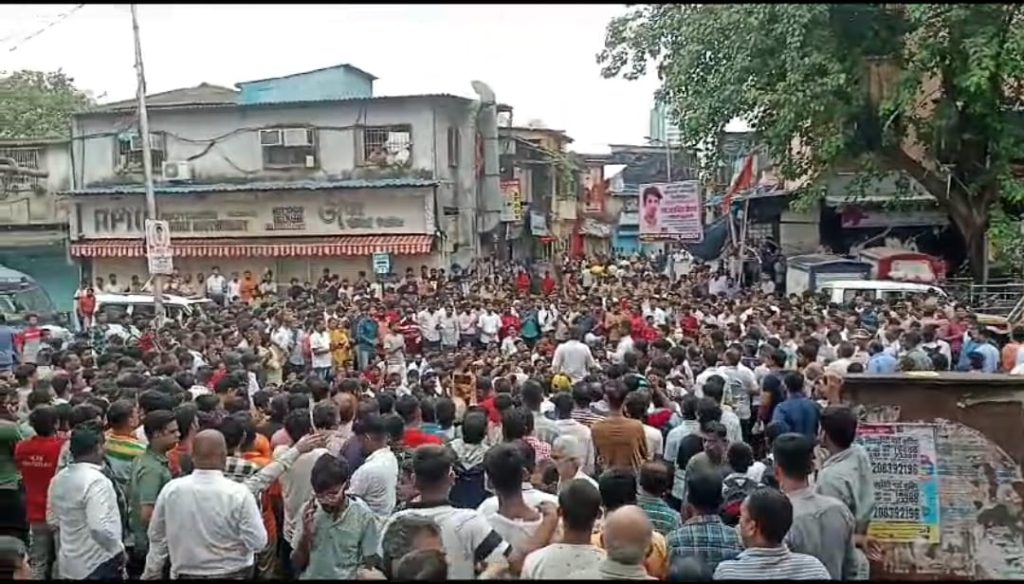 अरविंद वैश्यच्या अंत्ययात्रेवर दगडफेक करणारे महिलांच्या पुढाकाराने जेरबंद