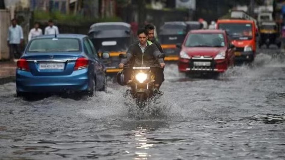 धुवांधार पावसाने मुंबईकरांचे हाल !