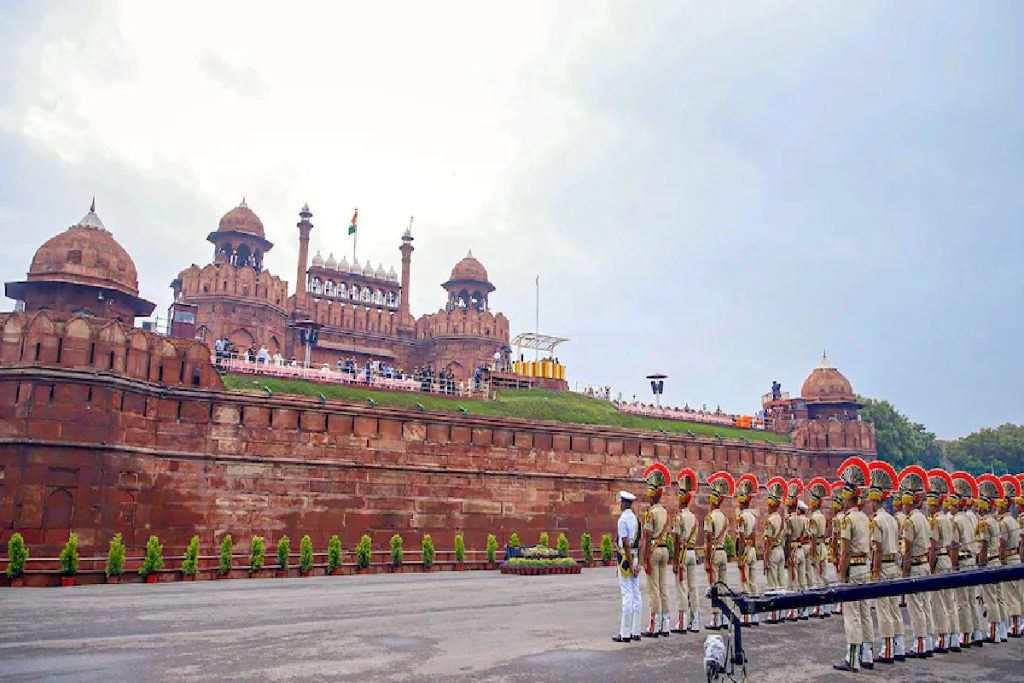 स्वातंत्र्यदिन सोहळ्यात महिला पंचायत प्रतिनिधी आणि लखपती दीदी असणार विशेष अतिथी !