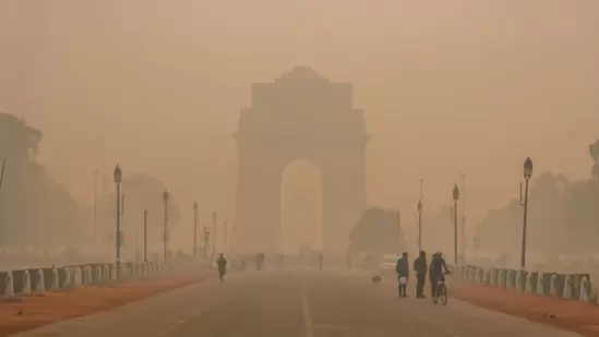 शशी थरूर म्हणतात भारताच्या राजधानीचे ठिकाण बदला