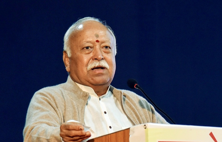 संघप्रमुख मोहन भागवत लखनऊमध्ये दाखल