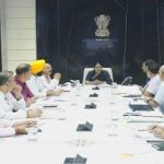 दिल्लीत ज्येष्ठ नागरिकांना मिळणार ‘आयुष्मान कार्ड’