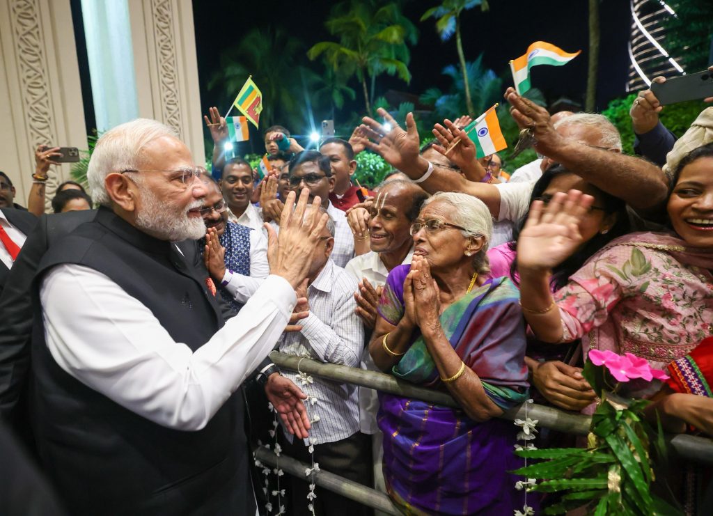 कोलंबोमध्येही फक्त मोदी मोदी आणि मोदीचं…!